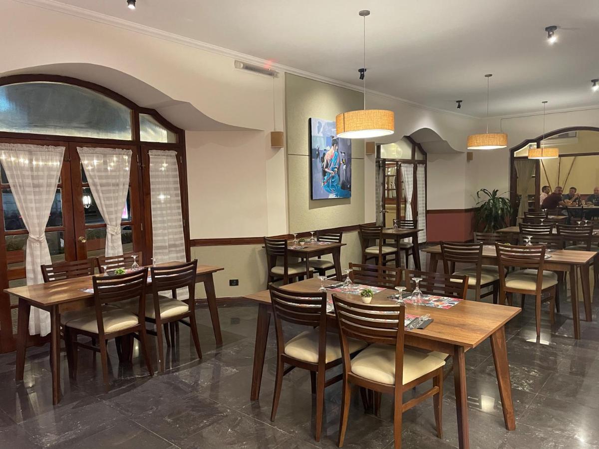 Hotel Santa Catalina Río Cuarto Kültér fotó